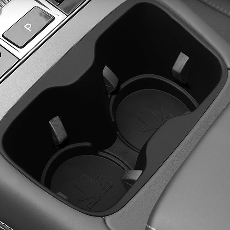 Close-up of the cup holder insert in the BYD Sealion 7 console
