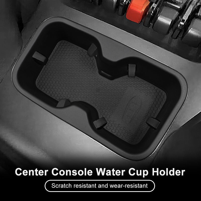 BYD Shark 6 cup holder fitted in the centre console